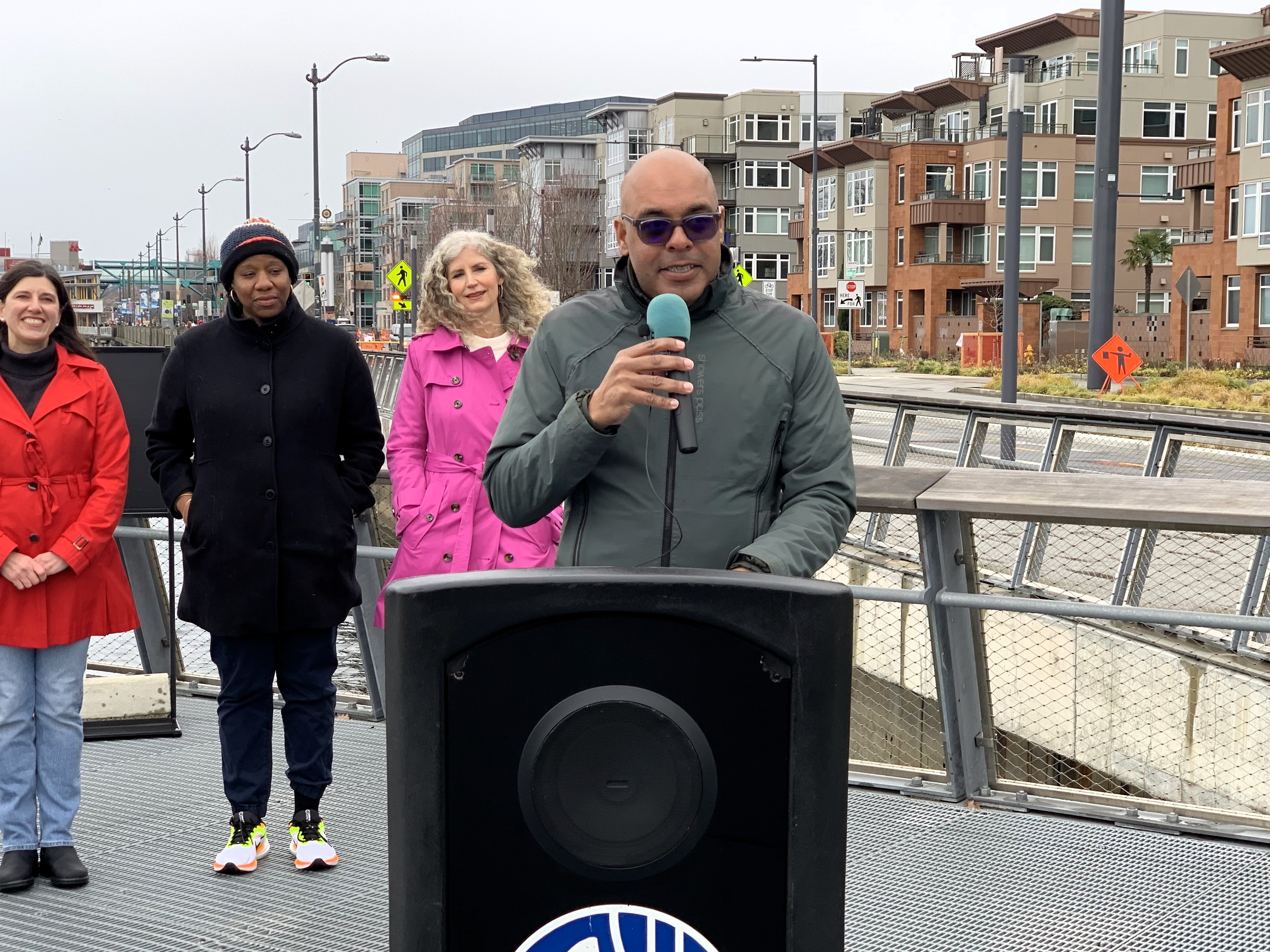 Lee speaks during grand opening of waterfront bike path